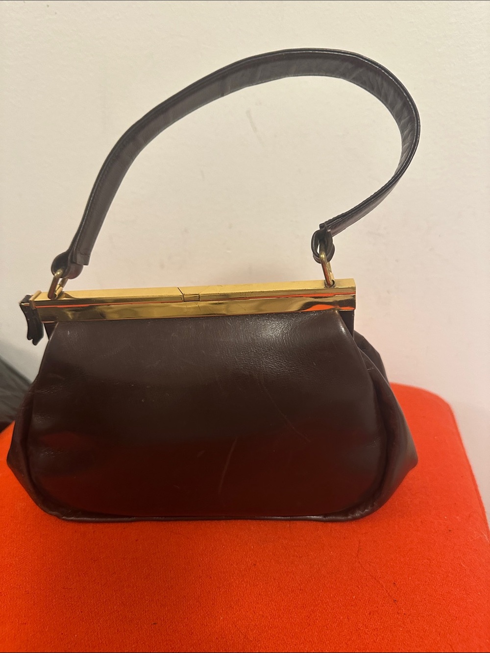 Bienen Davis Vintage Classic Brown Leather Frame-Top Shoulder Bag